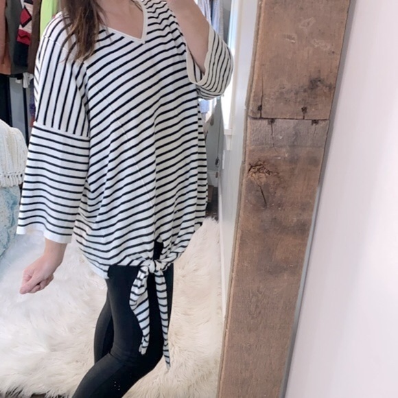 Time and Tru white and maxi striped tie front top size XXlarge - Picture 2 of 4
